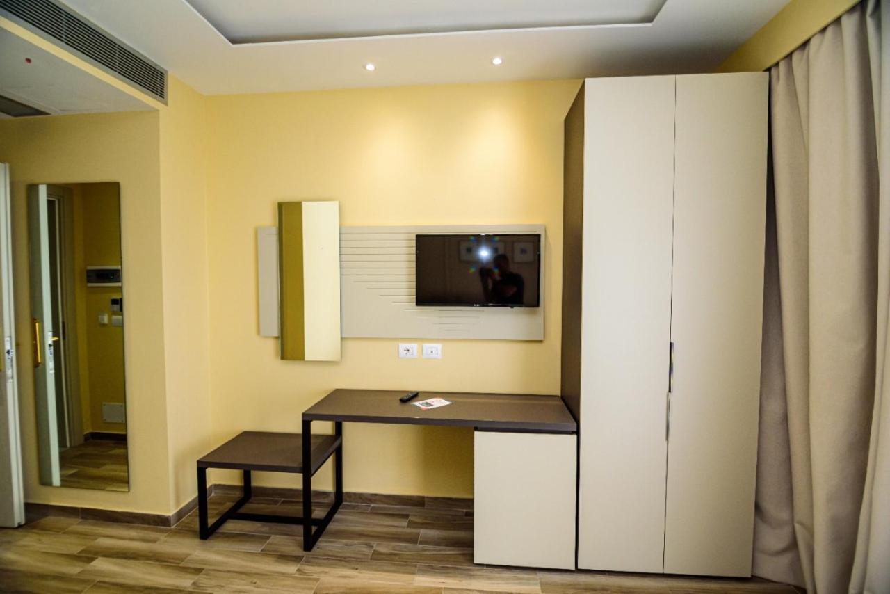 Hotel Orange Dhërmi Εξωτερικό φωτογραφία