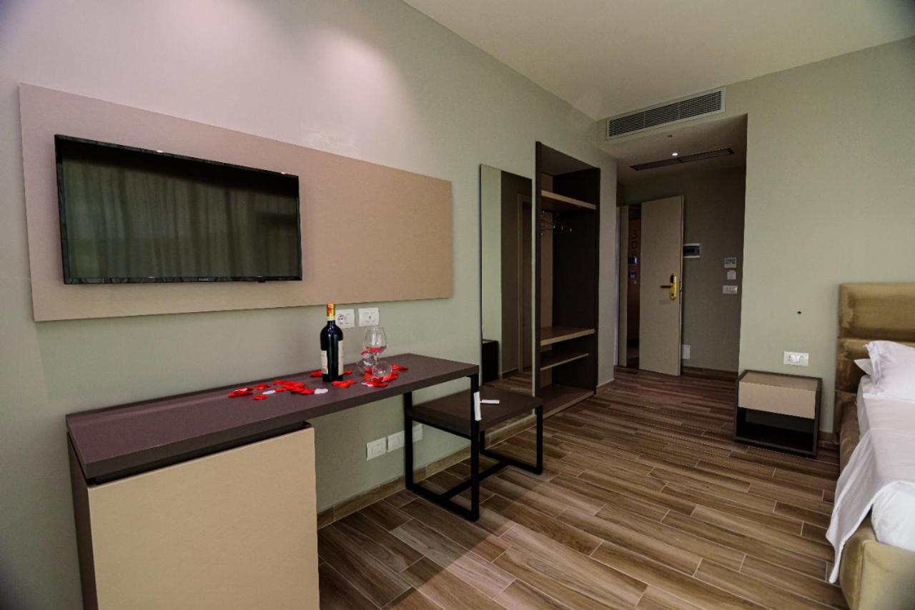 Hotel Orange Dhërmi Εξωτερικό φωτογραφία