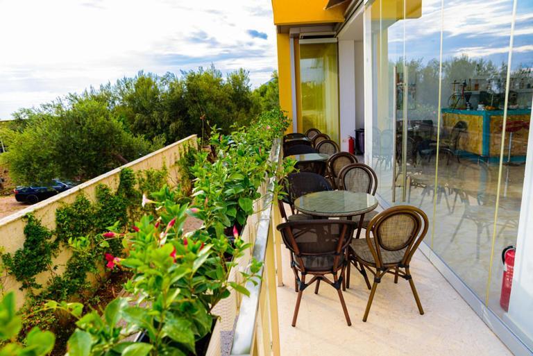 Hotel Orange Dhërmi Εξωτερικό φωτογραφία