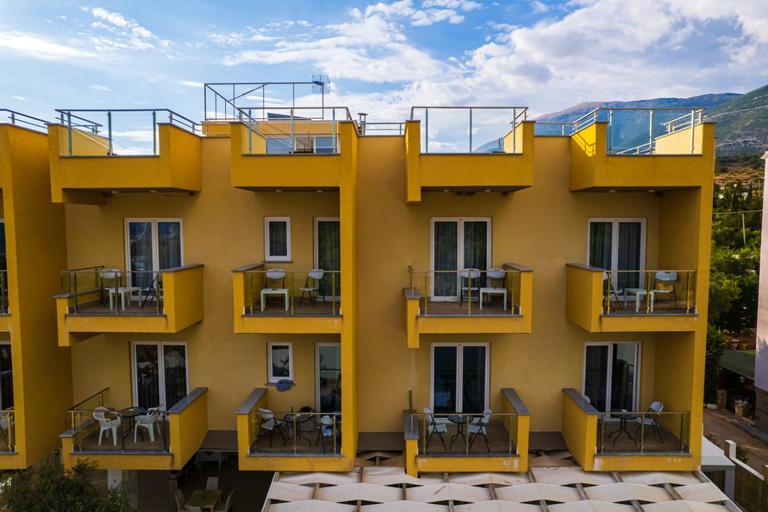 Hotel Orange Dhërmi Εξωτερικό φωτογραφία
